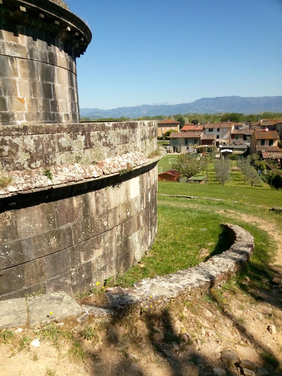 Lucca - Parole d'oro - Acquedotto Romano - foto 6