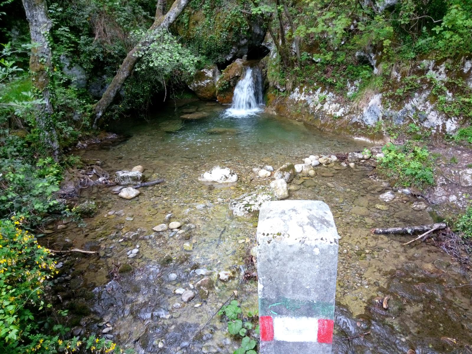 Casoli - Grotta all'onda - Piglione - Campo allorzo - foto 9