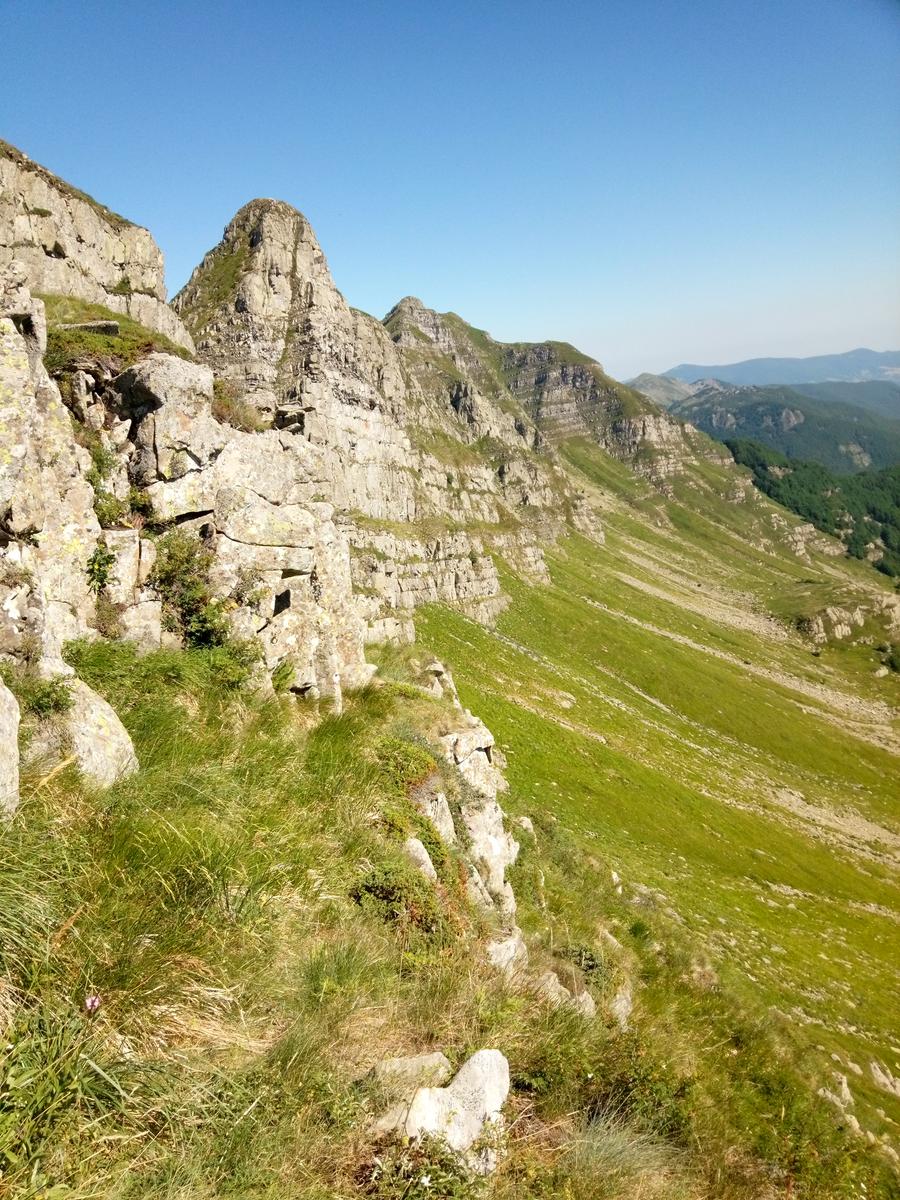Rifugio Santi - Altaretto - Monte Rondinaio - Monte Rondinaio Lombardo - Lago Santo - Lago Baccio - Cima dell'uomo - foto 6