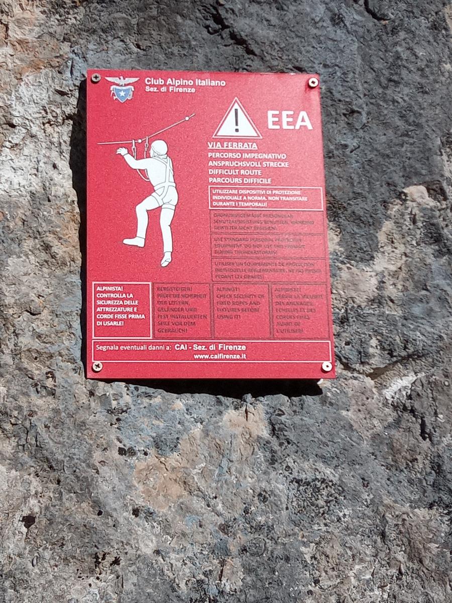 Via Ferrata del Monte Forato e Via Ferrata del Monte Procinto - FriendsInTrekking - foto 6