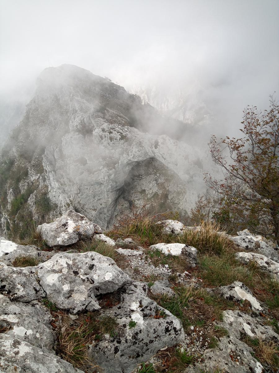 Via Ferrata del Monte Forato e Via Ferrata del Monte Procinto - FriendsInTrekking - foto 21