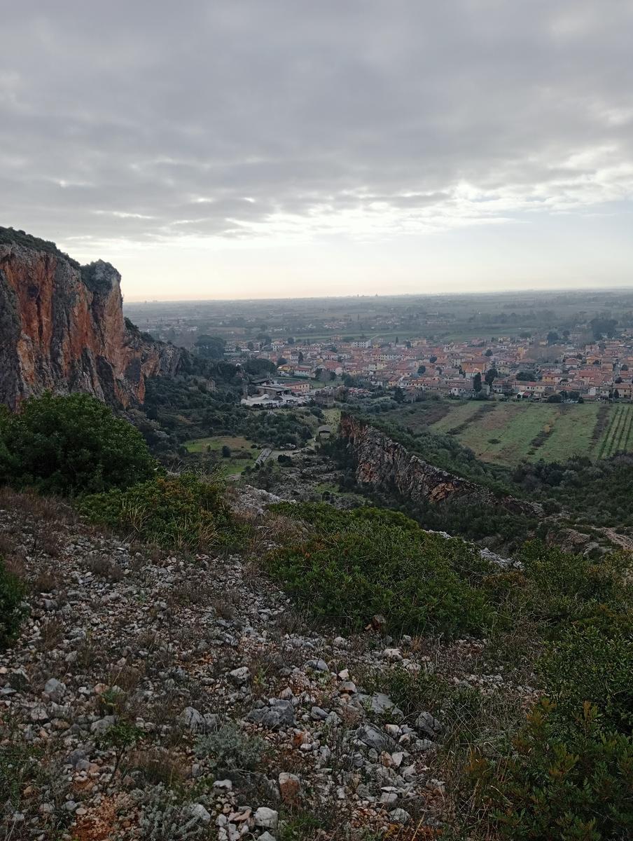 Vecchiano - Monte Spazzavento - Monte del Legnaio - Friends In Trekking - foto 8