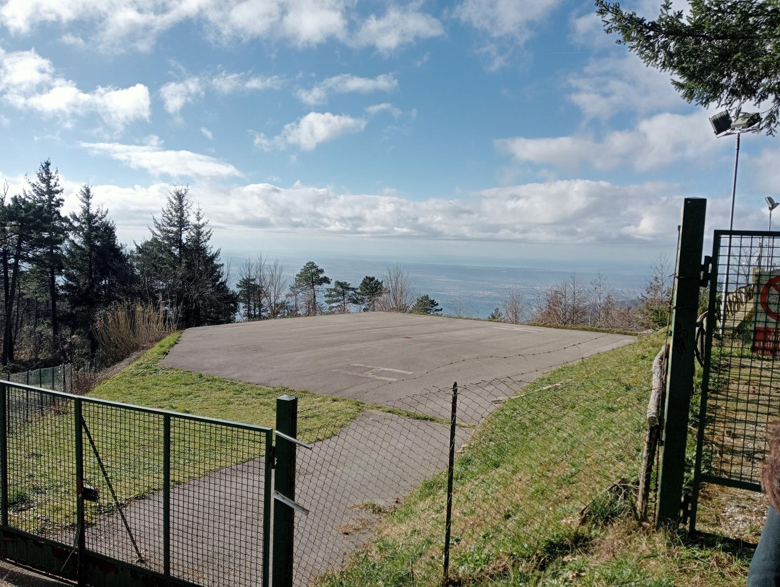 Momente serra - Monte Cimone ~ Monumento ai caduti del Vega - foto 6