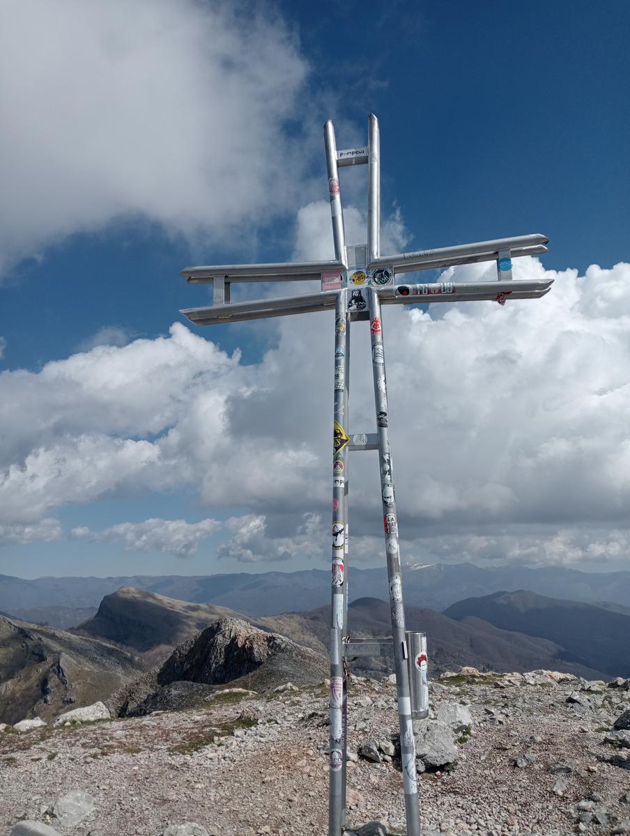 Monte Matanna, Monte Nona e Rifugio Forte dei Marmi da Pomezzana - foto 10