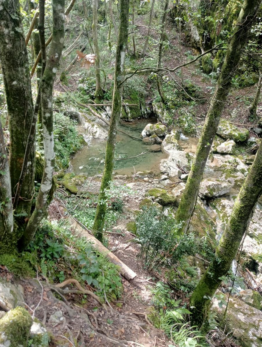 Candalla - Casoli - Ciurlaglia - Grotta del Tmbugione - Monte Penna - foto 4