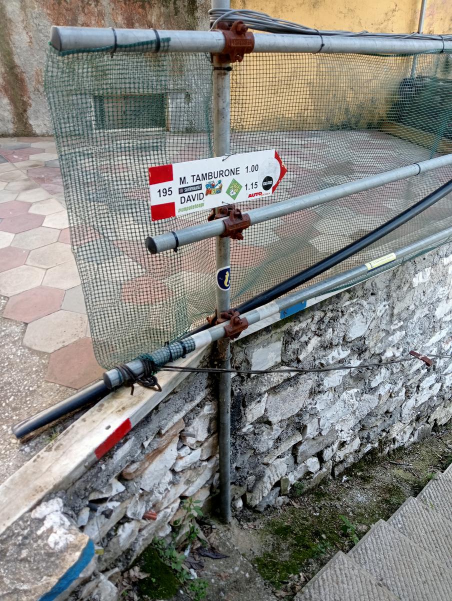 Colonnata Cima di Gioia Monte Tamburone Cima d'uomo - foto 2