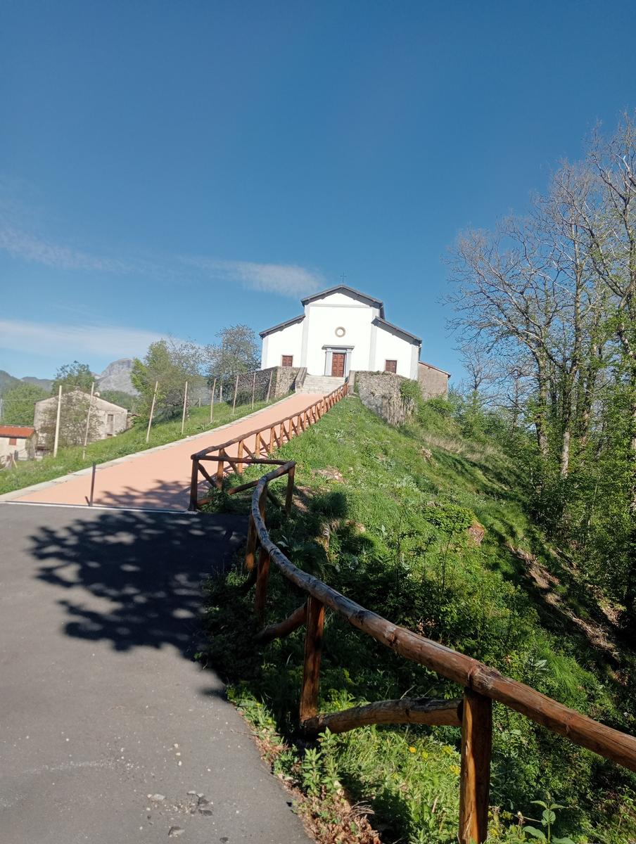 Monte Rovaio, Monte Bovario e Monte Nome del Gesù dall' Alpe di San'Antonio - foto 11