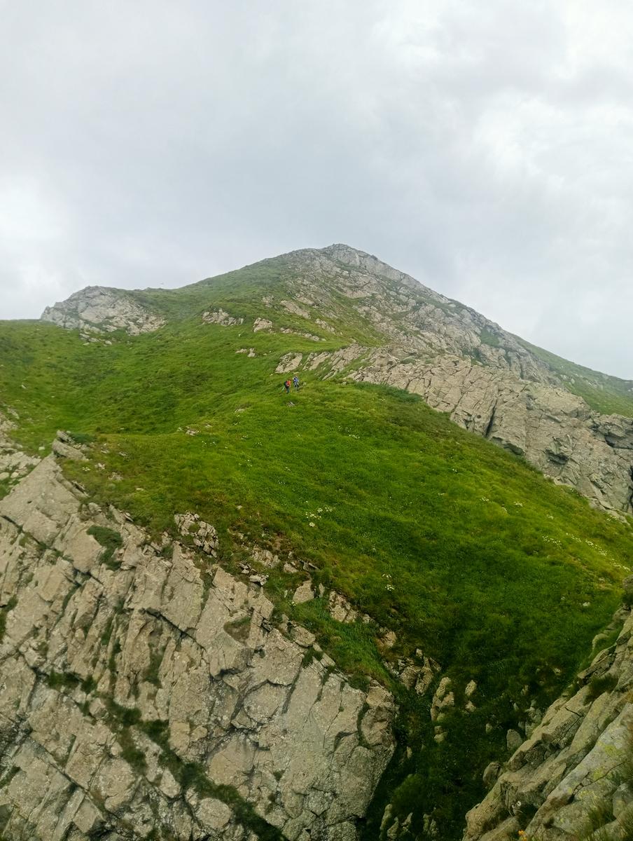 Monte Alto, Passo di Pietra Tagliata e Alpe di Succiso da Passo del Cerreto - foto 13