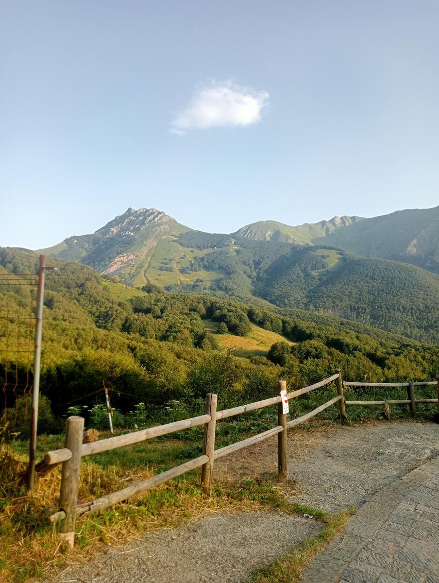 Monte Alto, Passo di Pietra Tagliata e Alpe di Succiso da Passo del Cerreto - foto 20