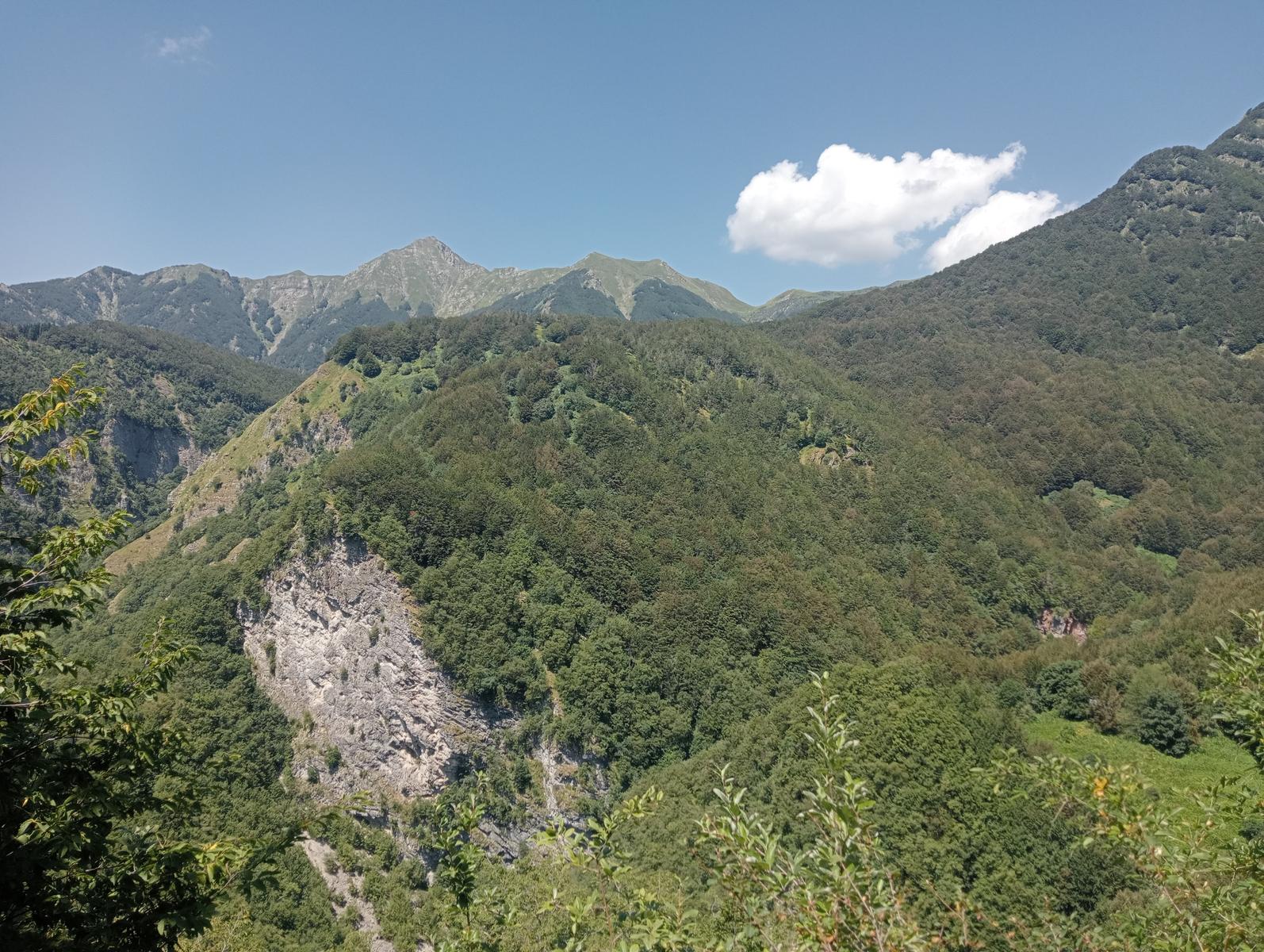 Dal Rif.Donegani a Lagonero passando per sopra l'orrido di botri - foto 9