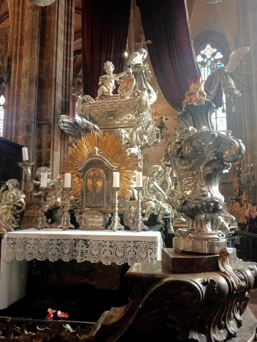 Praga giorno 2 Catedral de San Vito, Basílica de San Jorge e Iglesia de San Nicolás da Praha-Nové Město - foto 10