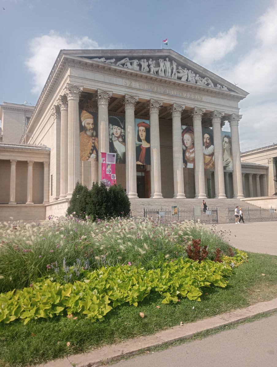 Monumento a los zapatos, Basílica de San Esteban e Gran Sinagoga da Gellérthegy - foto 35