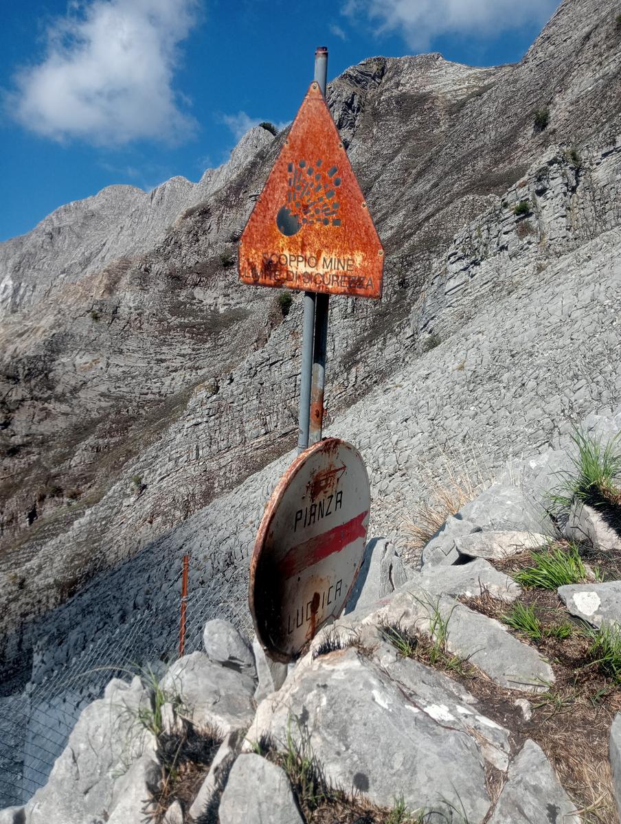 Monte Spallone, Monte Sagro e Punta tre Uomini da Verghereto - foto 6