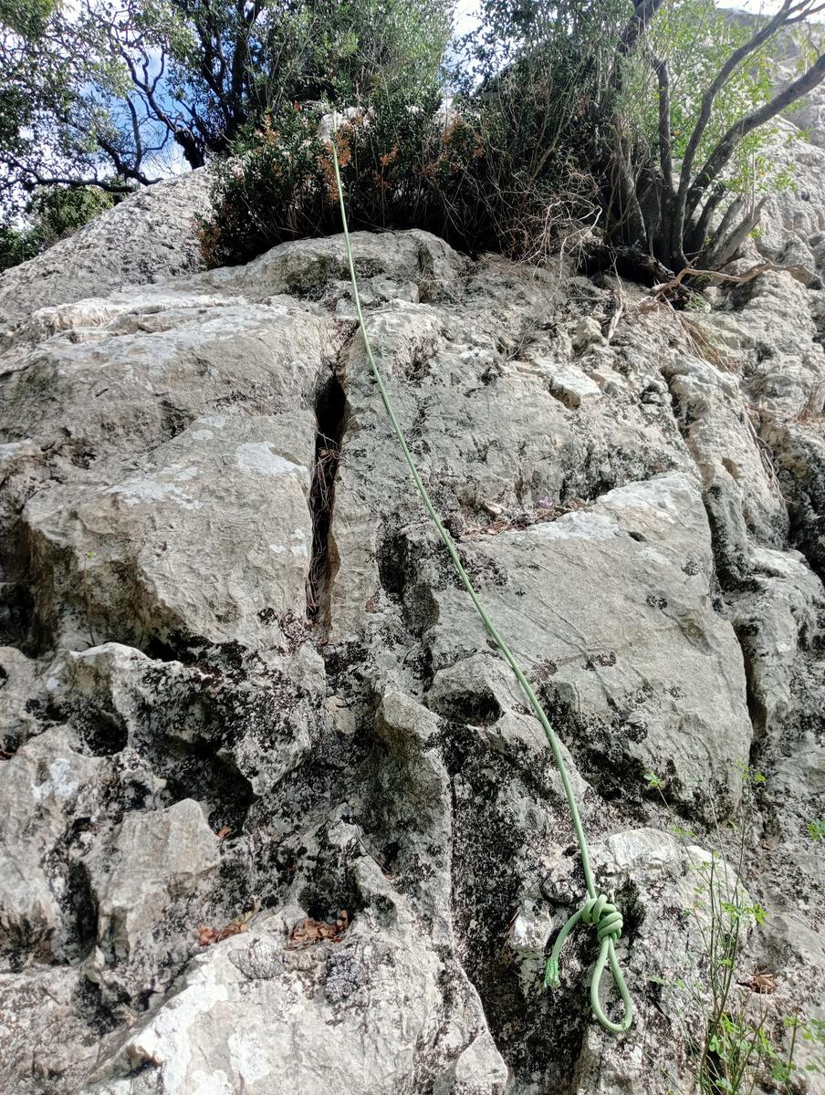 Castellina Marittima ~ Pietra Gosta ~ Poggi ~ Cascata delle Gusciane ~ Sassi bianchi ~ Masso di Montalone - foto 6