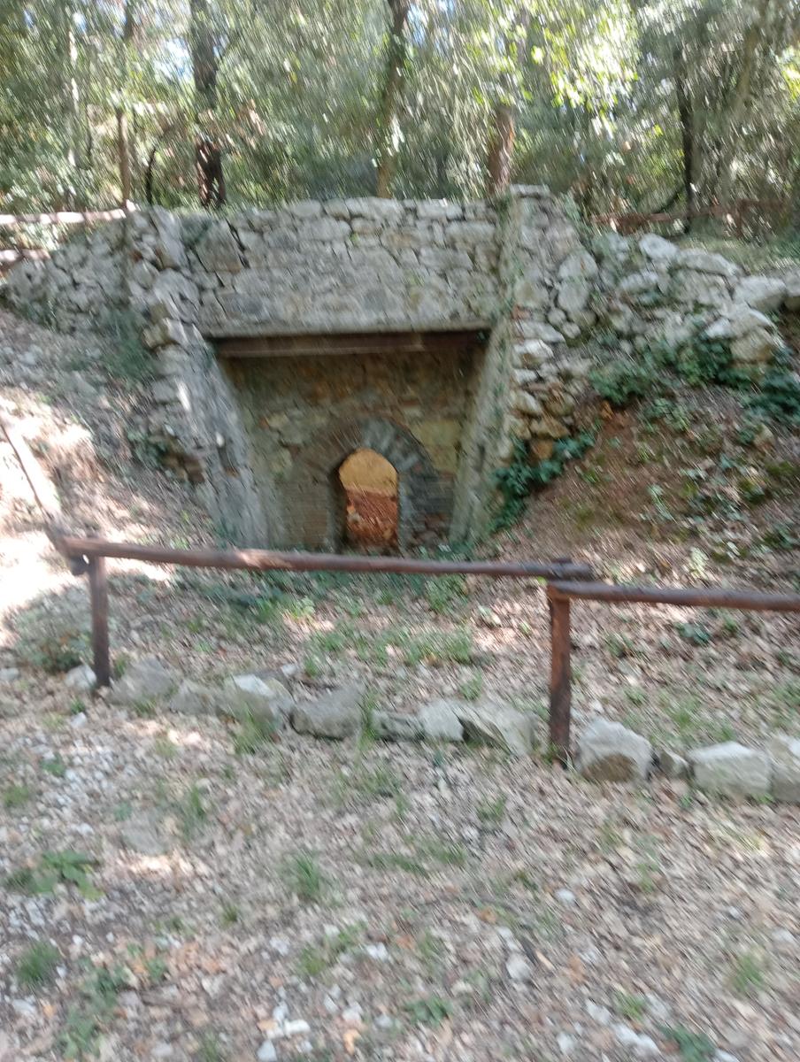 Castellina Marittima ~ Pietra Gosta ~ Poggi ~ Cascata delle Gusciane ~ Sassi bianchi ~ Masso di Montalone - foto 9