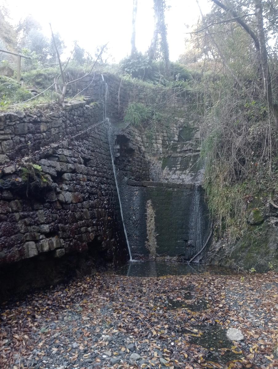 Valle Benedetta - Colognole - Acquedotto Leopoldino (Acquedotto di Colognole) ~ Grotte - foto 8