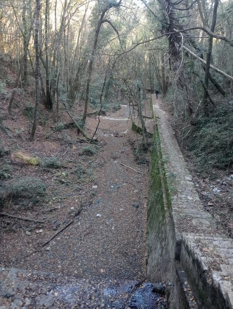 Valle Benedetta - Colognole - Acquedotto Leopoldino (Acquedotto di Colognole) ~ Grotte - foto 20