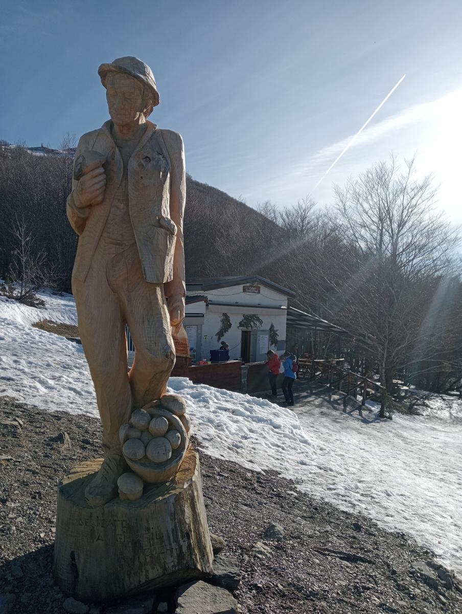 Ciaspolata Rifugio Casetta di Lapo, Cima del Diaccione e Lago della Risaia da Passo dell'Abetone Abetone Pt - foto 4