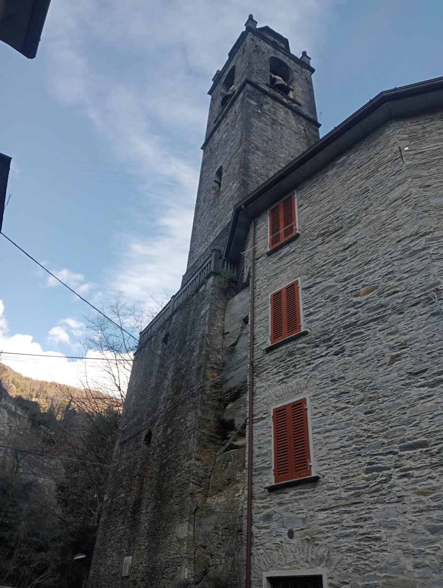 Cascata dell'Acquapendente, Ponte Mediceo e Santuario di San Leonardo da Cardoso - foto 2