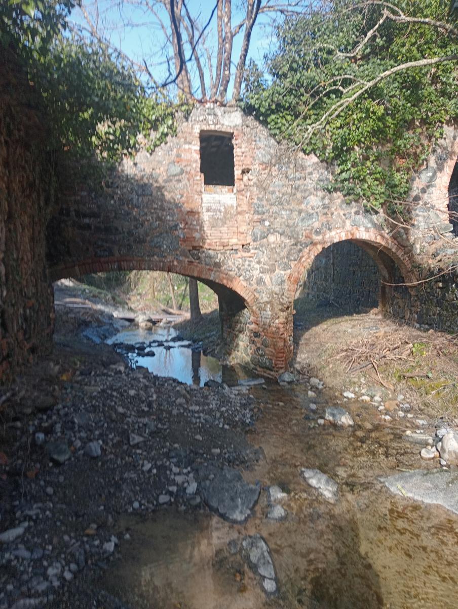 Pozzo della campana e San Michele alle Formiche da Montecerboli - foto 10