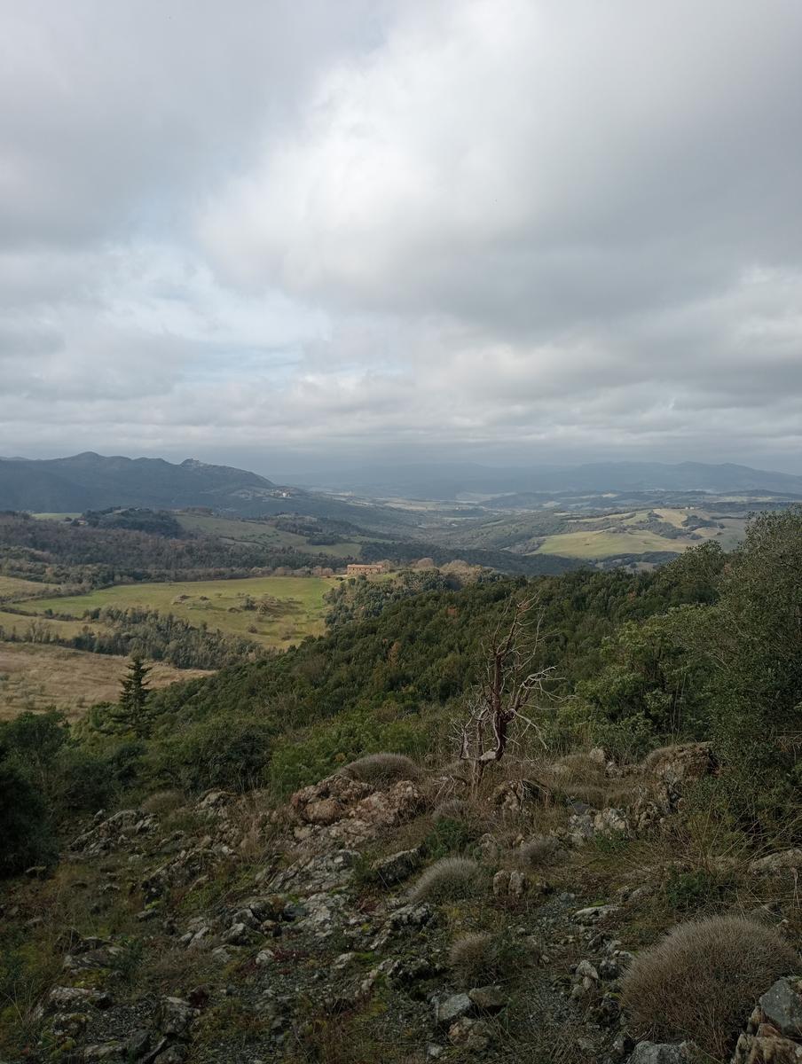 Pozzo della campana e San Michele alle Formiche da Montecerboli - foto 19