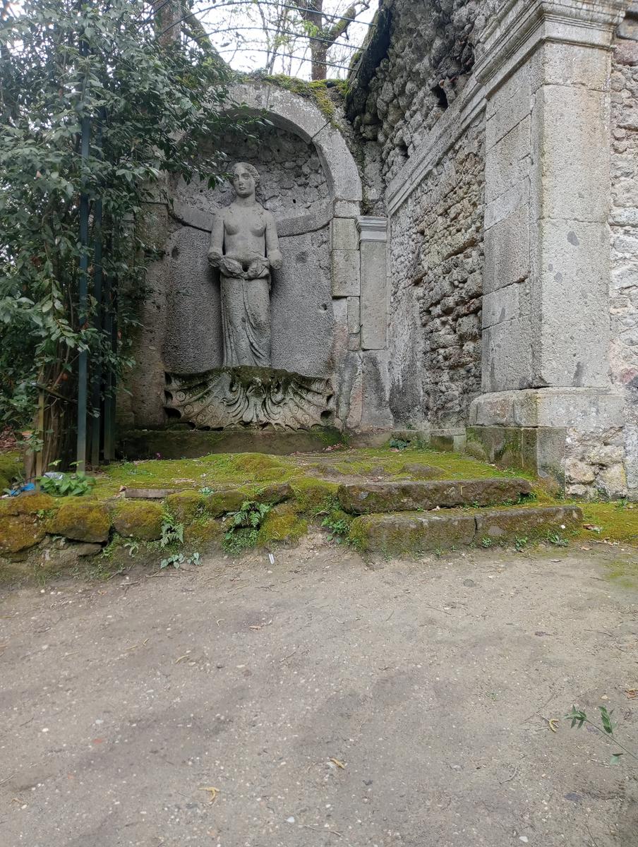 Fontana di Pegaso da Former Roman Catholic Diocese of Bomarzo - foto 15