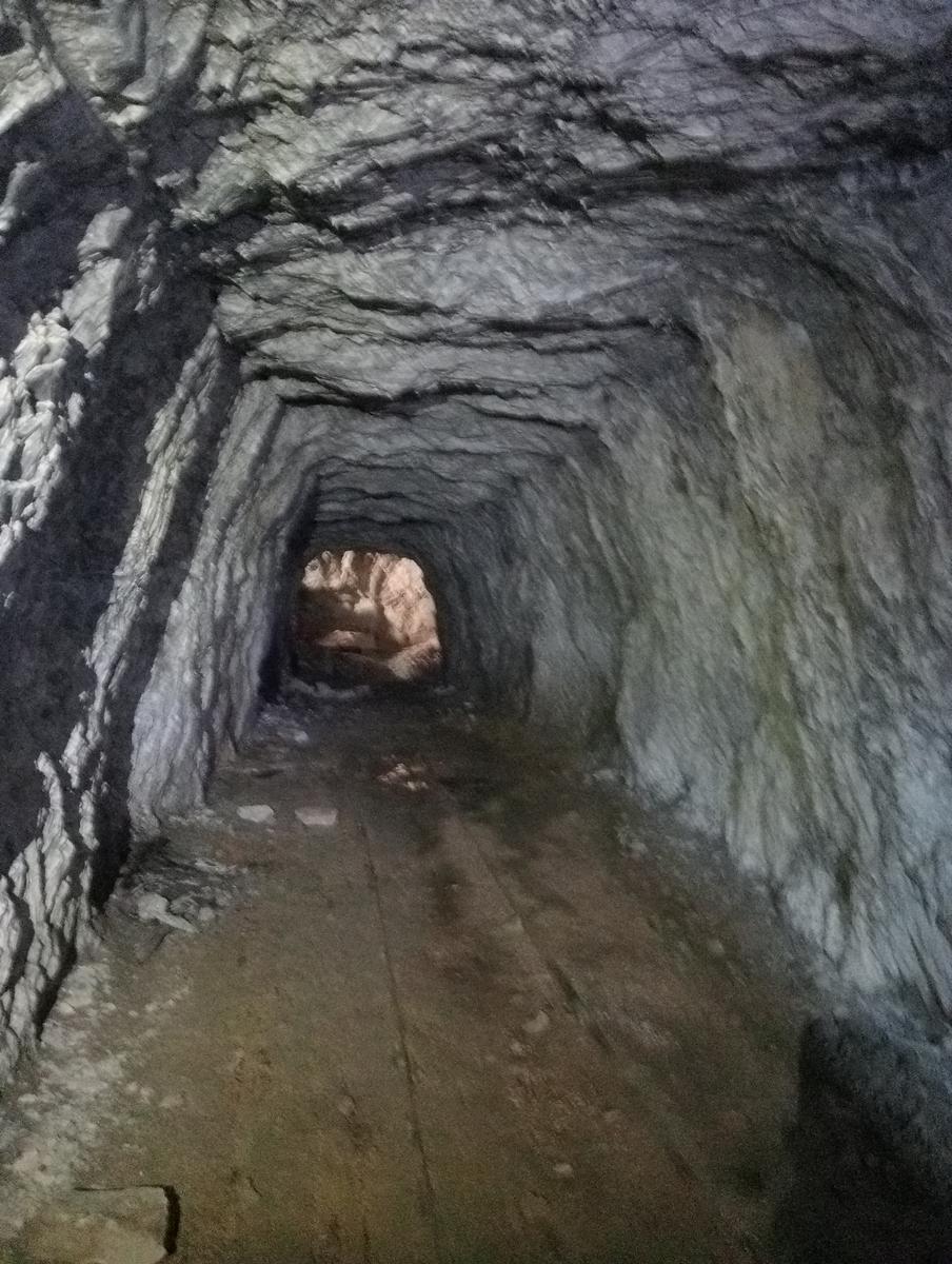 Forno ~ Pizzo della bandiera ~ Monte Cipolla ~ Grotta dell'onice ~ Monte Girello ~ Monte Castagnolo