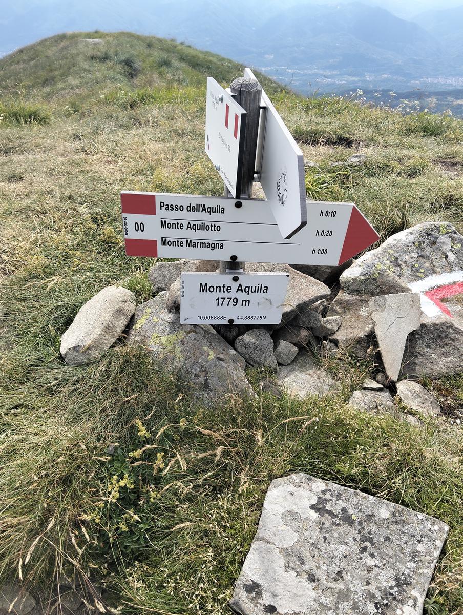 Pratospilla - Monte Bragalata - Monte Losanna - Monte Sillara - Monte Marmagna | Traversata panoramica Appenninica - foto 10