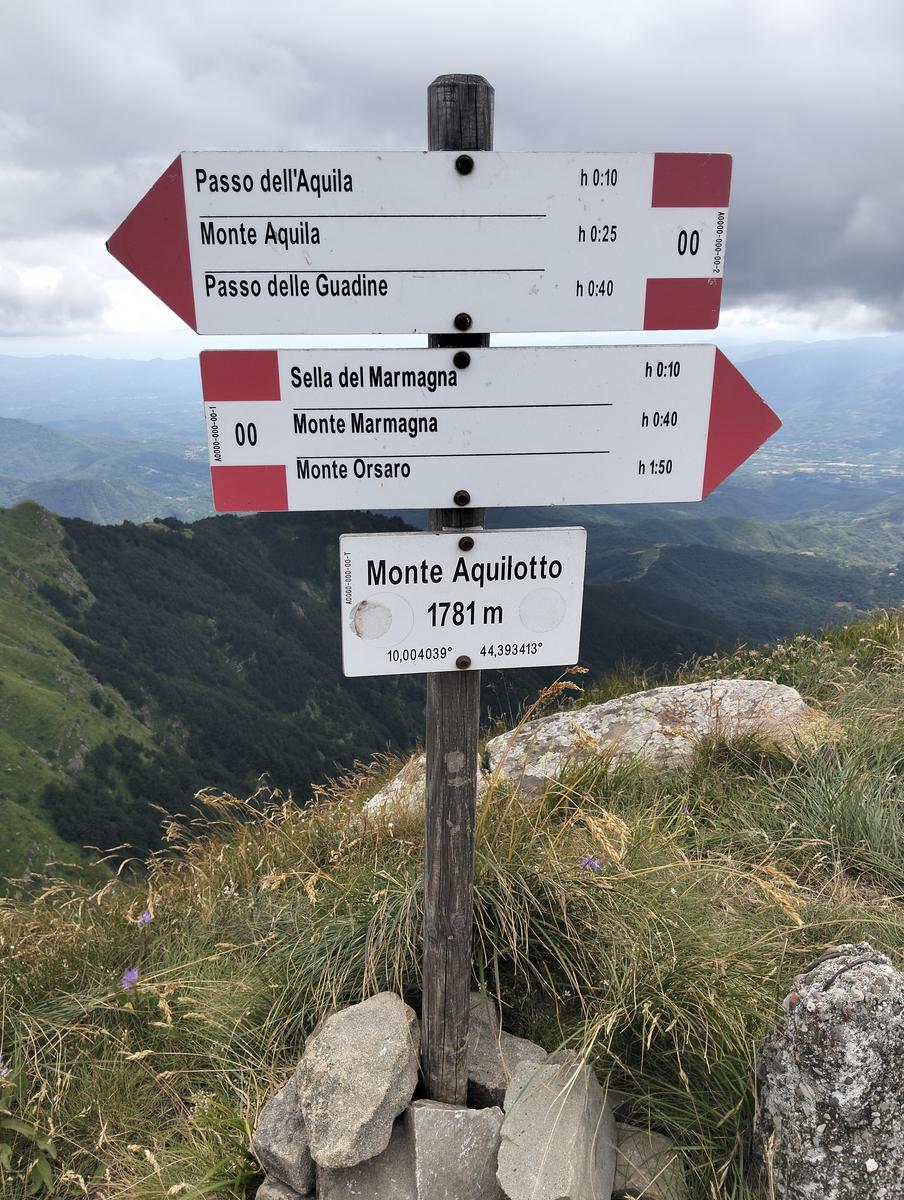 Pratospilla - Monte Bragalata - Monte Losanna - Monte Sillara - Monte Marmagna | Traversata panoramica Appenninica - foto 11