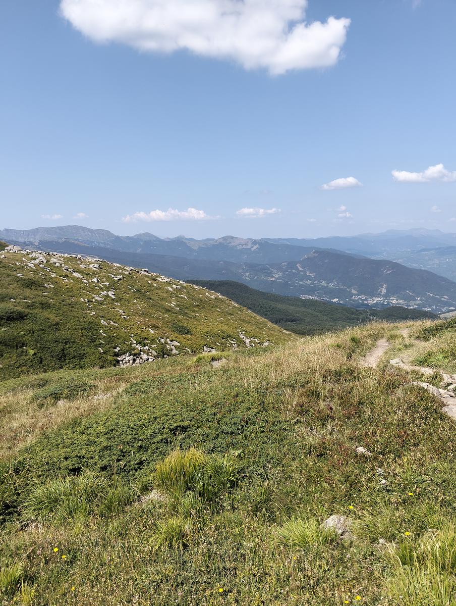 Libro Aperto, Monte Lagoni e Rifugio Casetta di Lapo da Abetone - foto 3