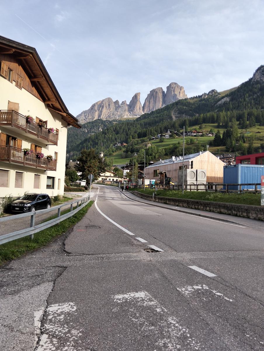 Rifugio Micheluzzi, Passo Dona e Lago Antermoia da Campitello di Fassa