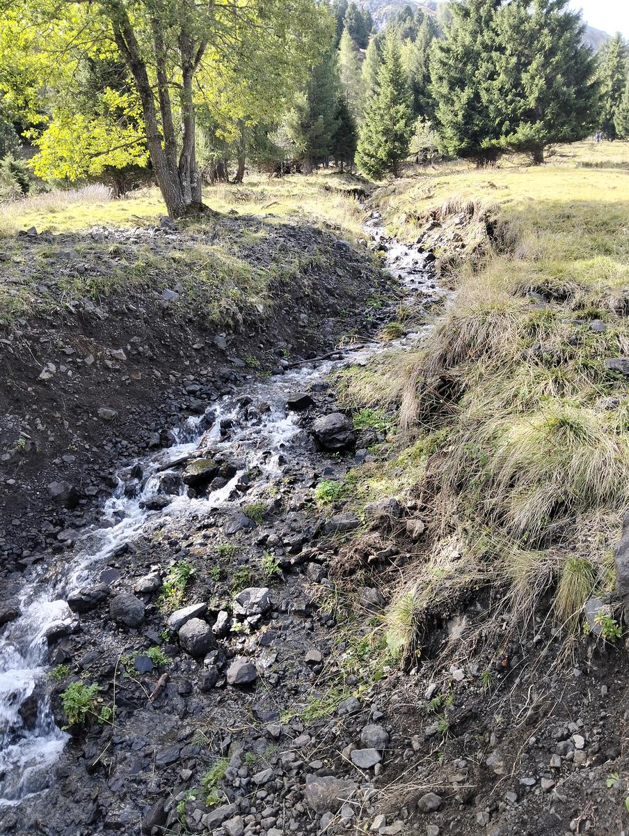 Rifugio Micheluzzi, Passo Dona e Lago Antermoia da Campitello di Fassa - foto 4