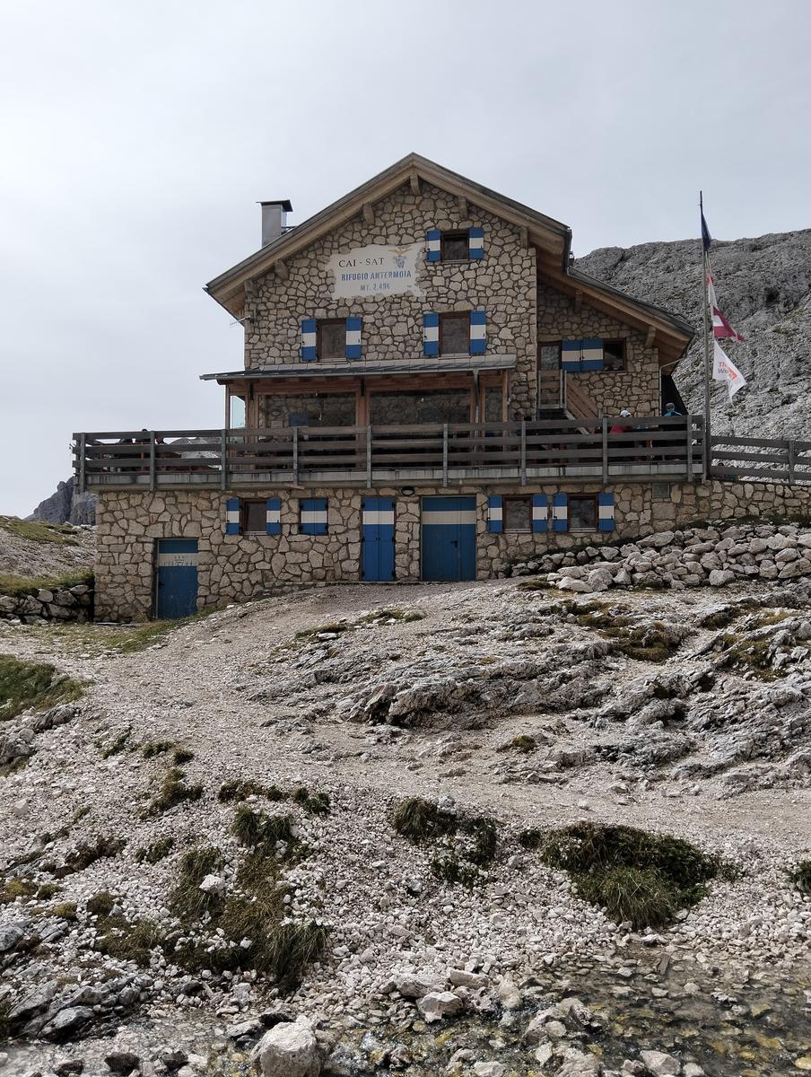 Rifugio Micheluzzi, Passo Dona e Lago Antermoia da Campitello di Fassa - foto 6