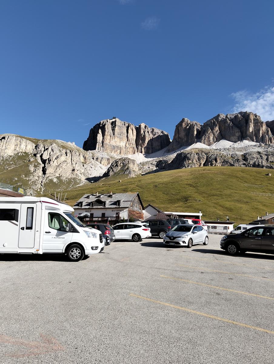 Passo Pordoi, Rifugio Forcella Pordoi e Piz Boe da Passo Pordoi (via normale)