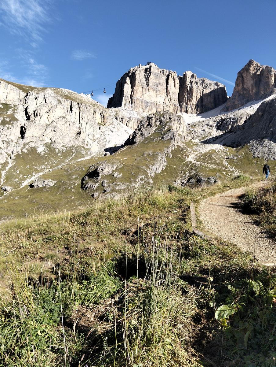 Passo Pordoi, Rifugio Forcella Pordoi e Piz Boe da Passo Pordoi (via normale) - foto 3