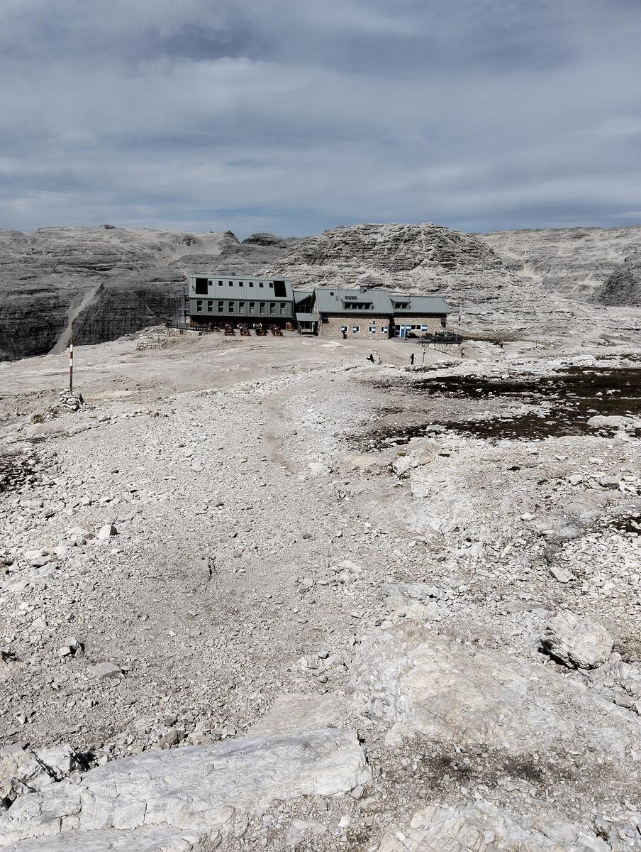 Passo Pordoi, Rifugio Forcella Pordoi e Piz Boe da Passo Pordoi (via normale) - foto 10