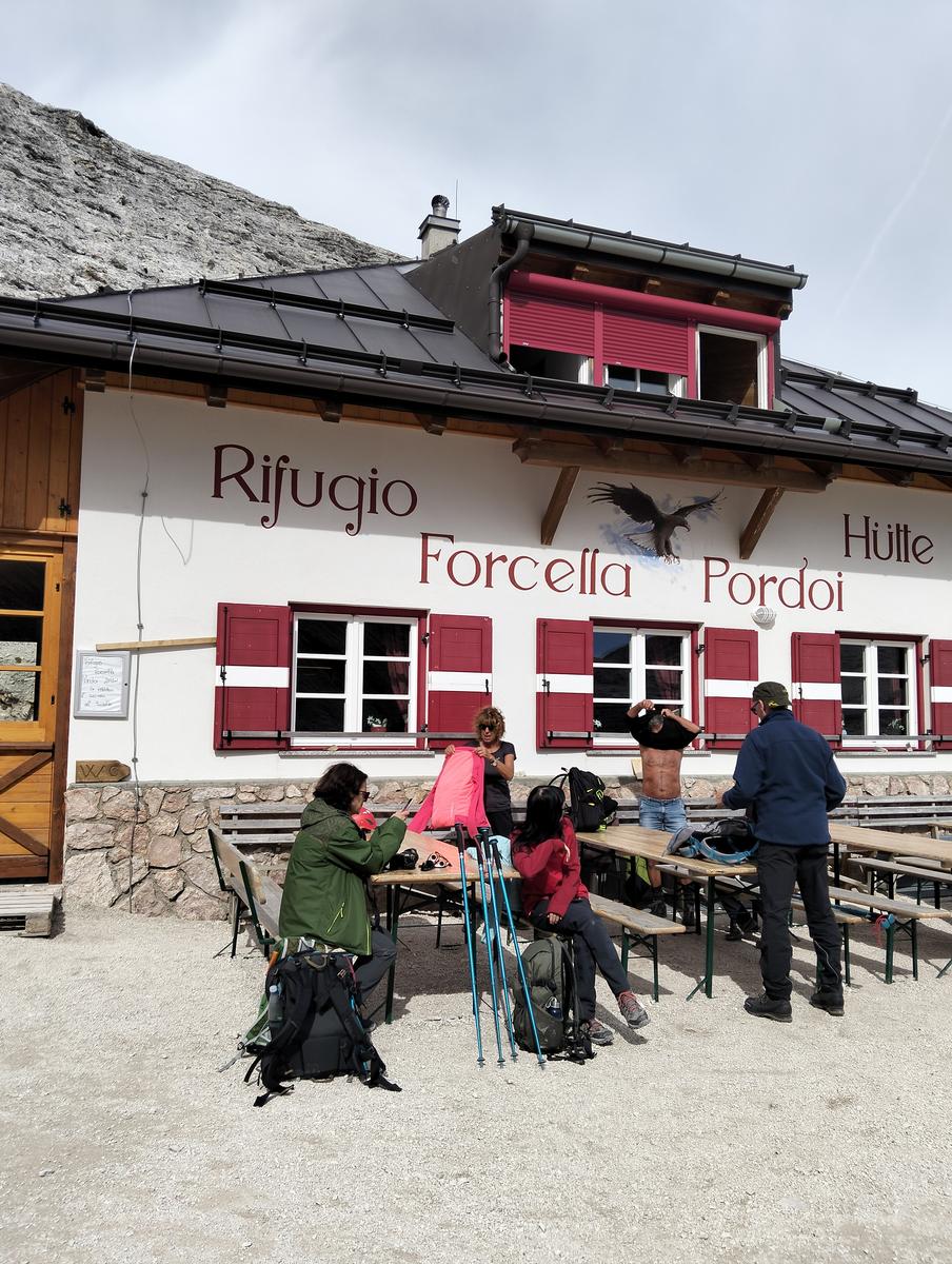 Passo Pordoi, Rifugio Forcella Pordoi e Piz Boe da Passo Pordoi (via normale) - foto 17
