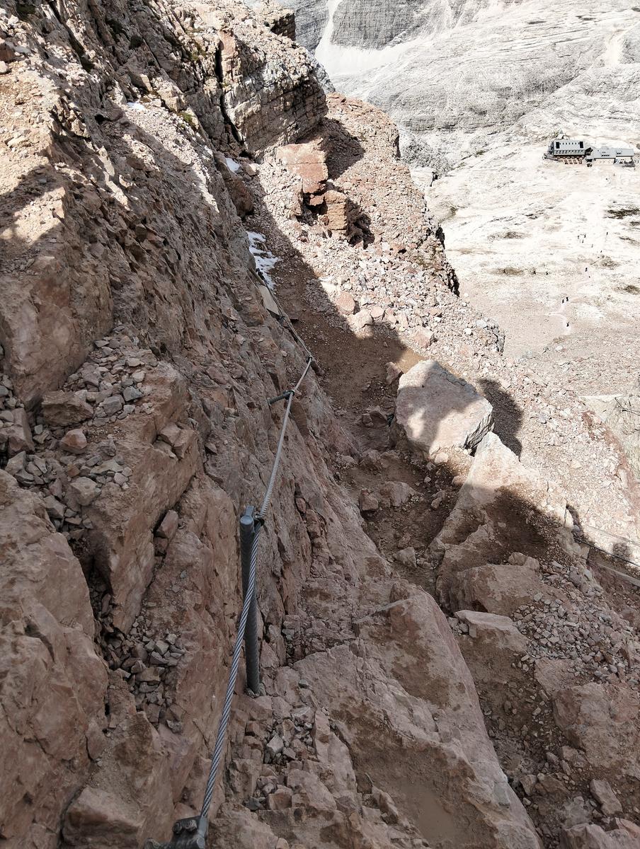 Passo Pordoi, Rifugio Forcella Pordoi e Piz Boe da Passo Pordoi (via normale) - foto 20