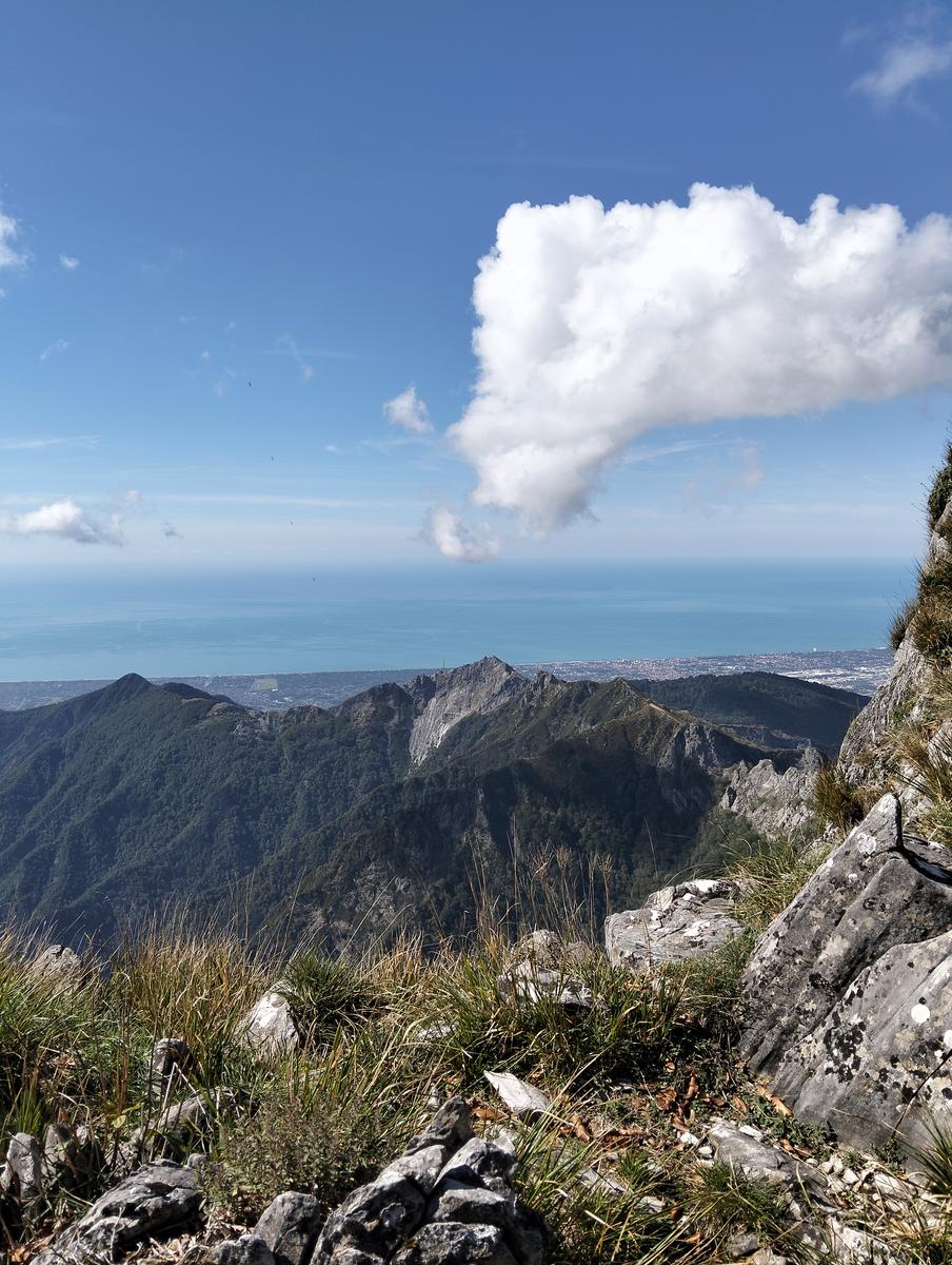 Anello del Monte dei Ronchi, Monte delle Tavole e Monte Altissimo dalle Cave del Cipollaio - foto 13