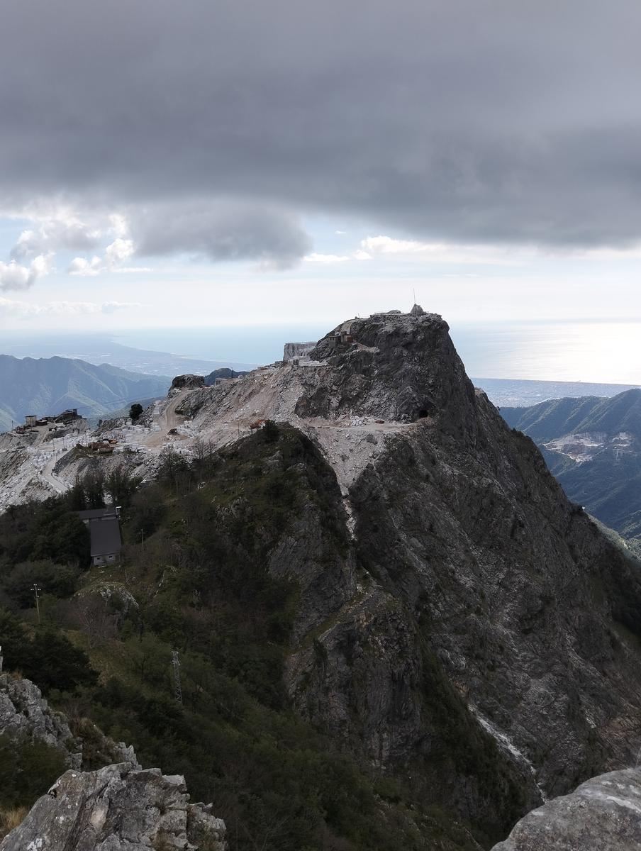 Anello del Monte dei Ronchi, Monte delle Tavole e Monte Altissimo dalle Cave del Cipollaio - foto 15