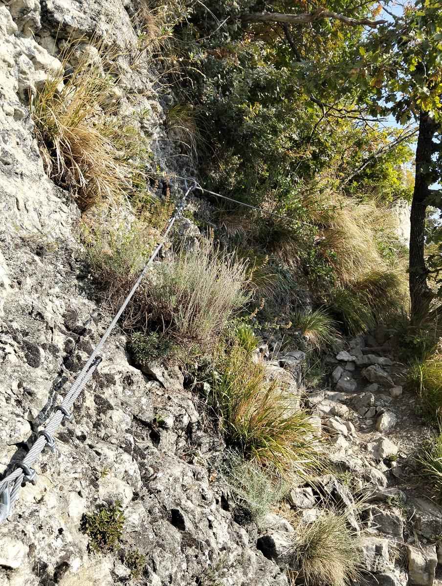 pietra di bismantova: ferrata degli alpini, dell'orto del mandorlo e dell'ultimo sole