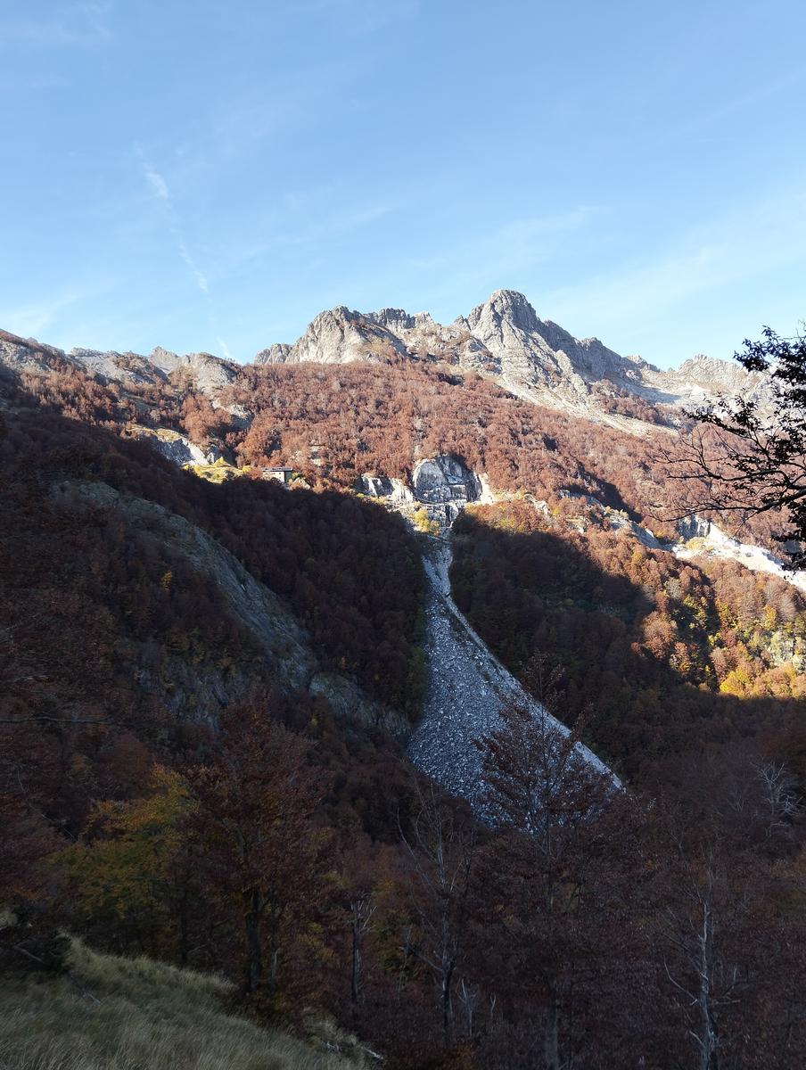 Monte Cavallo da Rifugio Val Serenaia (Apuane) - foto 9