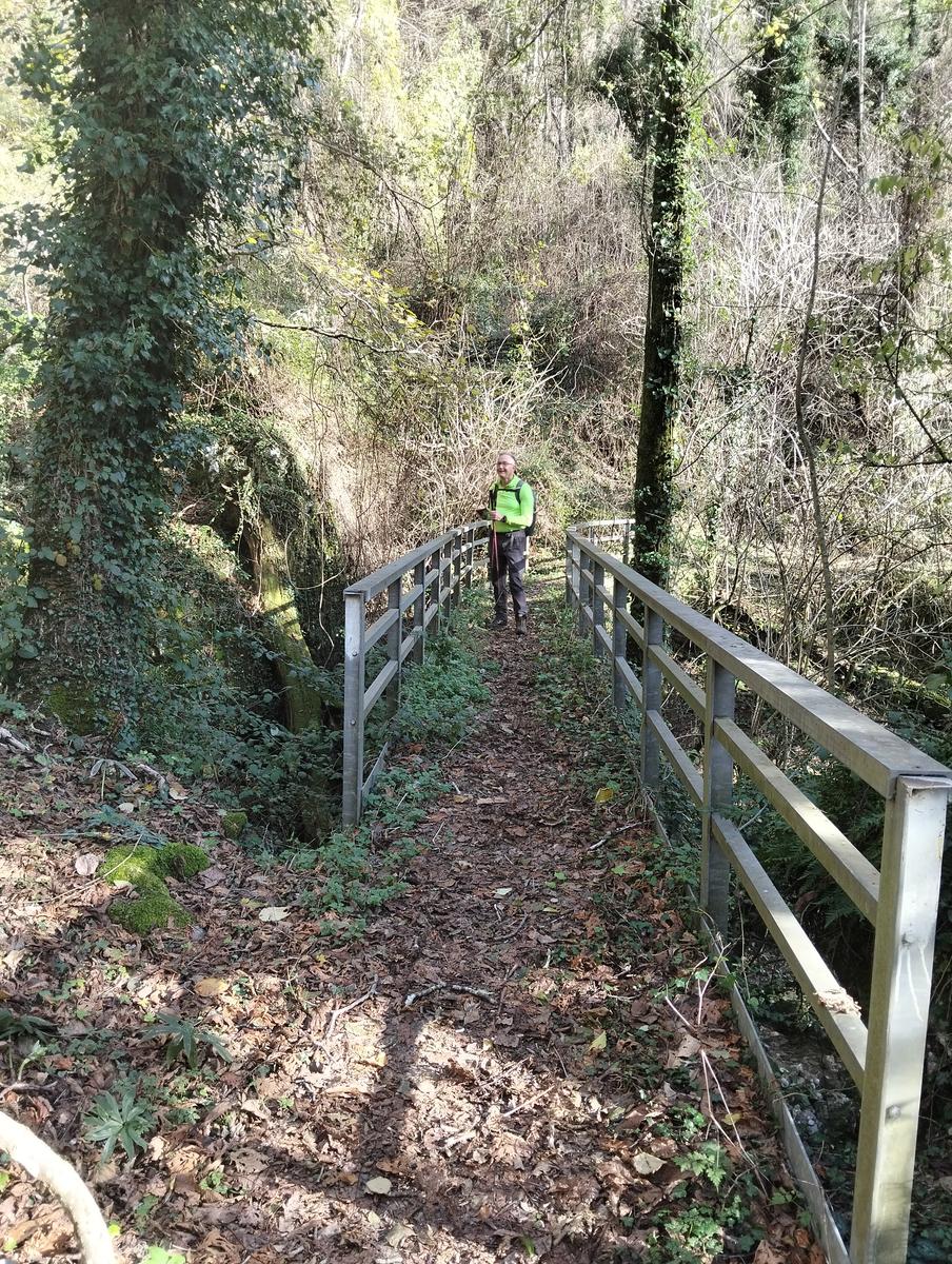 Chiesa Di San Rocco, Grotta all'onda e Grotta di penna buia da Casoli - foto 3