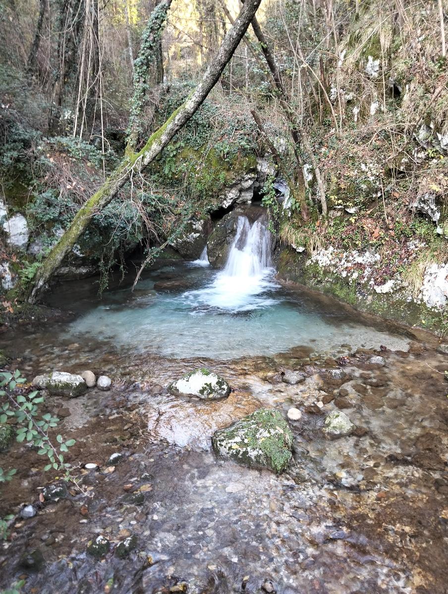 Chiesa Di San Rocco, Grotta all'onda e Grotta di penna buia da Casoli - foto 16