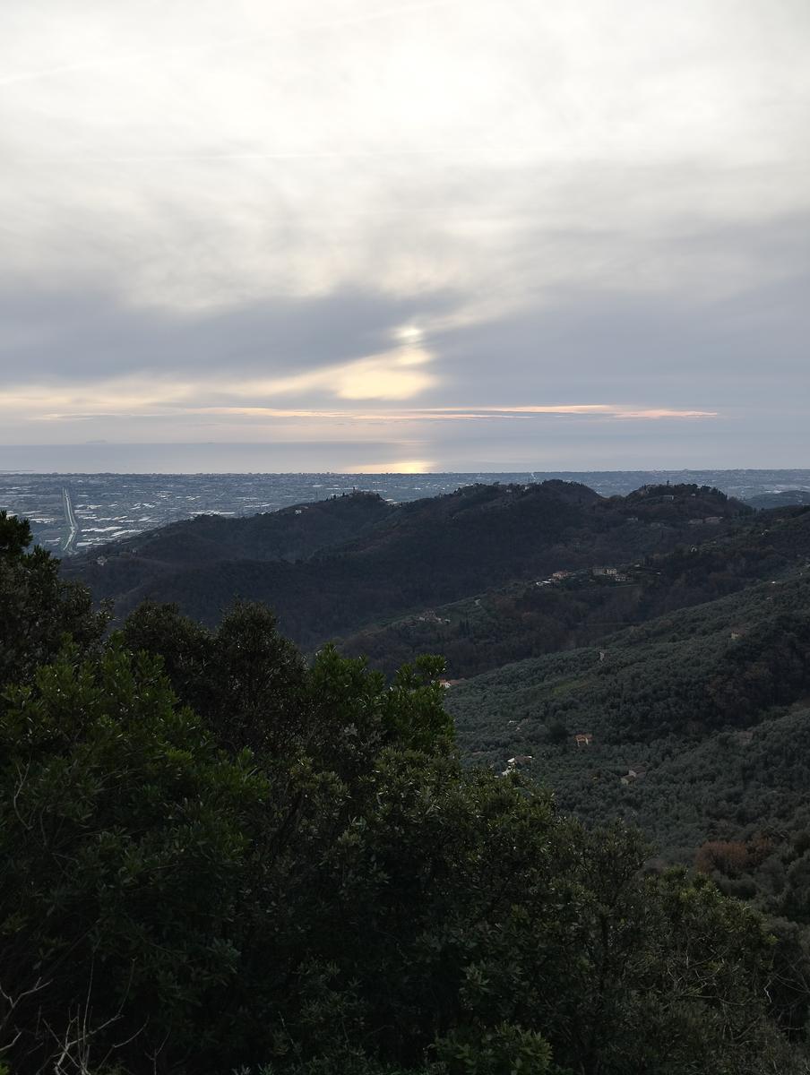 Roccia dei Pennati, Monte Gabberi e Monte Gevoli da Greppolungo - foto 12