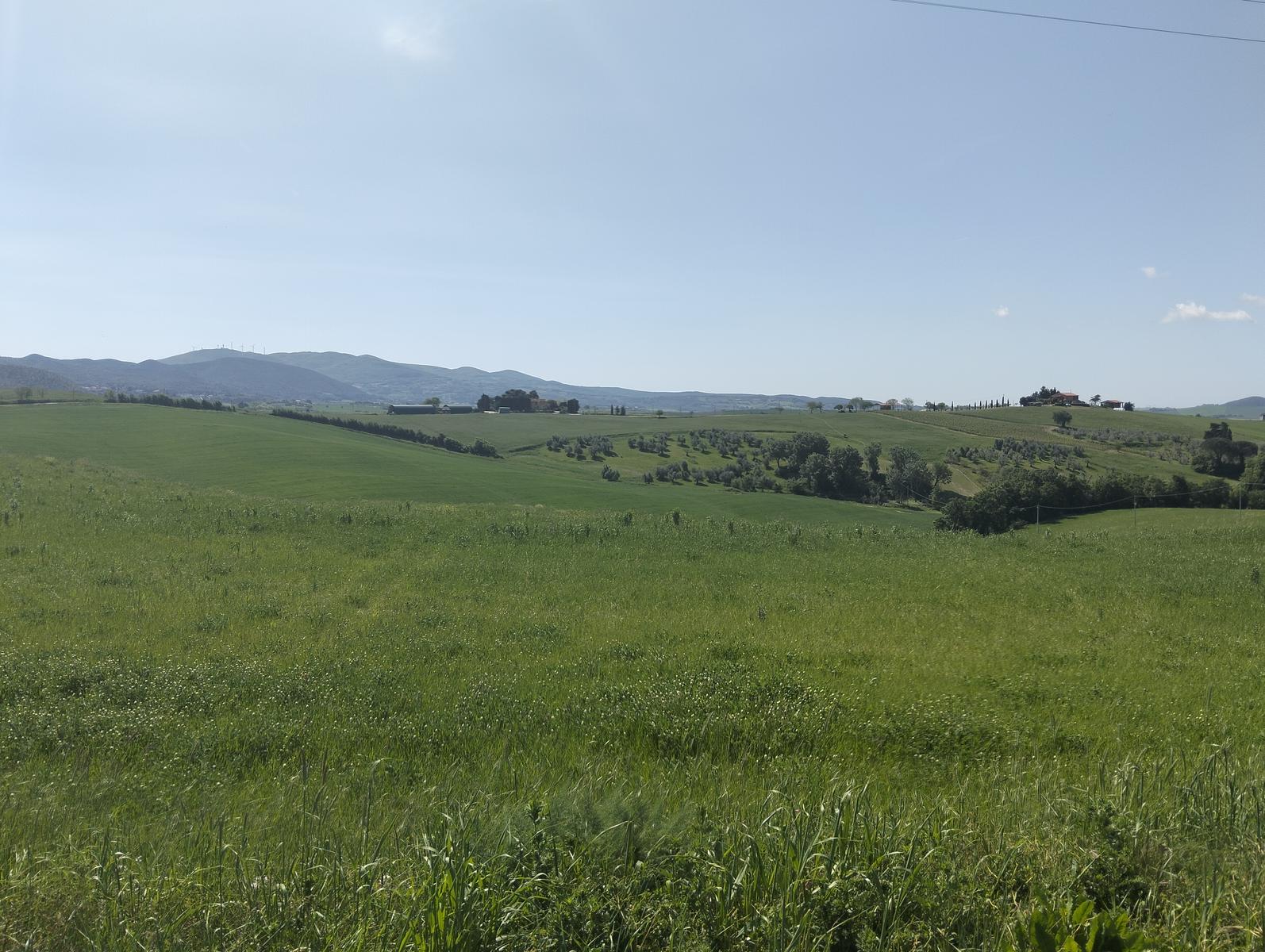 Lago di Santa Luca: Escursione da Pieve di Santa Luce.