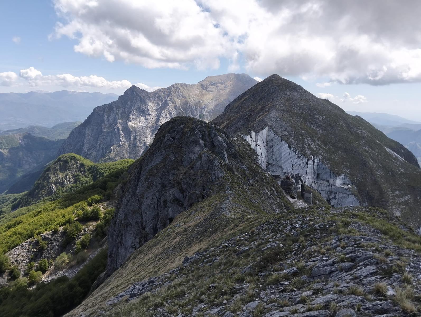 Monte Corchia: escursione anello da Passo Croce (Guglie, ...