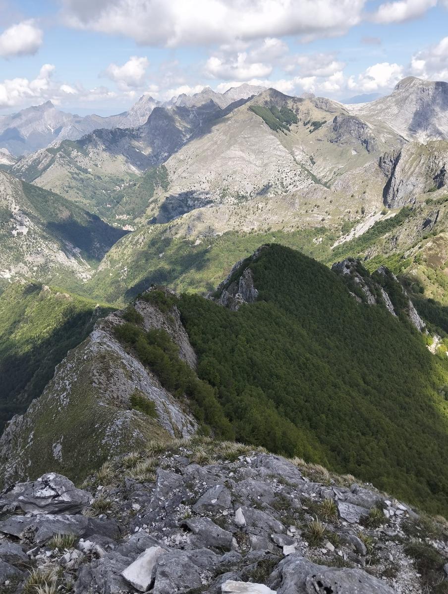 Monte Corchia: escursione anello da Passo Croce (Guglie, ...