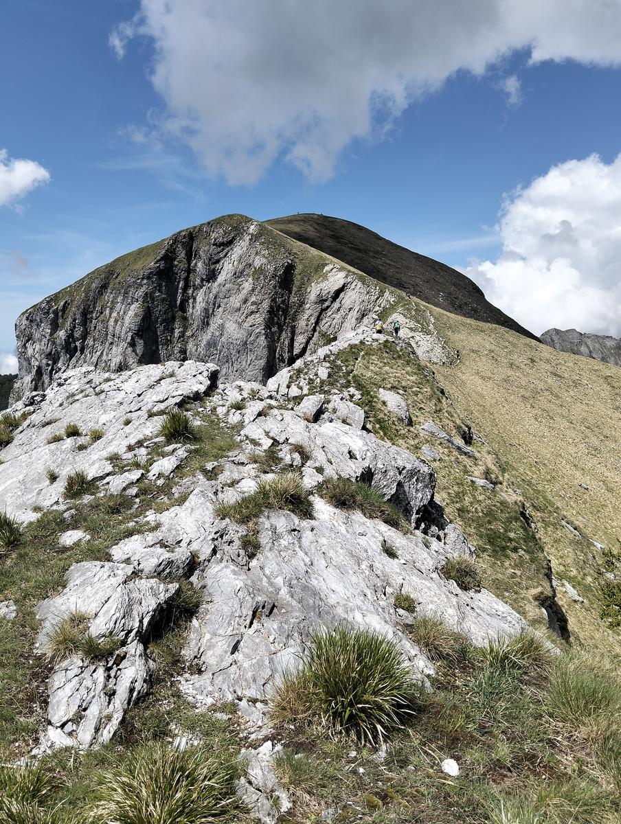 Monte Sumbra: escursione da Capanne di Careggine (panorami)