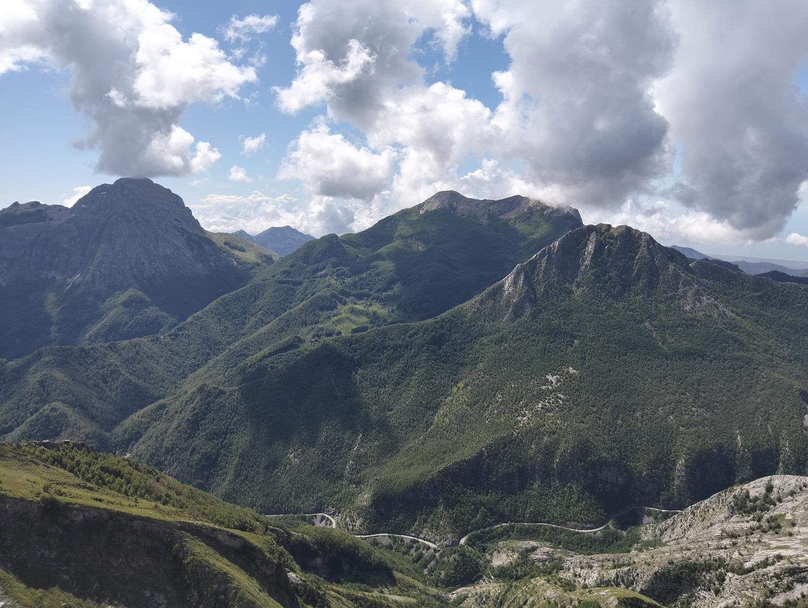 Monte Sumbra: escursione da Capanne di Careggine (panorami)